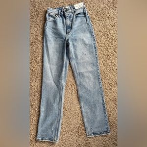 Abercrombie and Fitch 90s ultra high raise straight jeans 24R